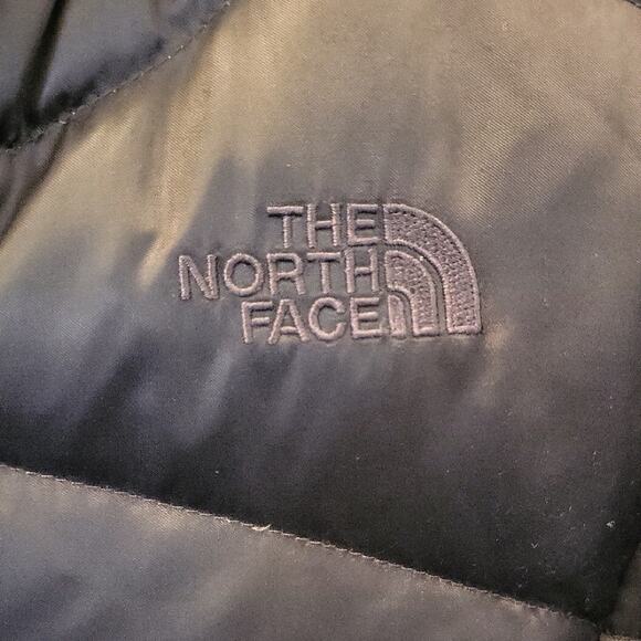 The North Face Women's Black Puffer Jacket Size M - Picture 11 of 14